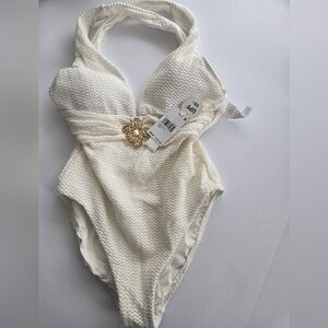 NWT Sunshine 79 Ivory Crochet Knit Cover-Up - Designer Luxe